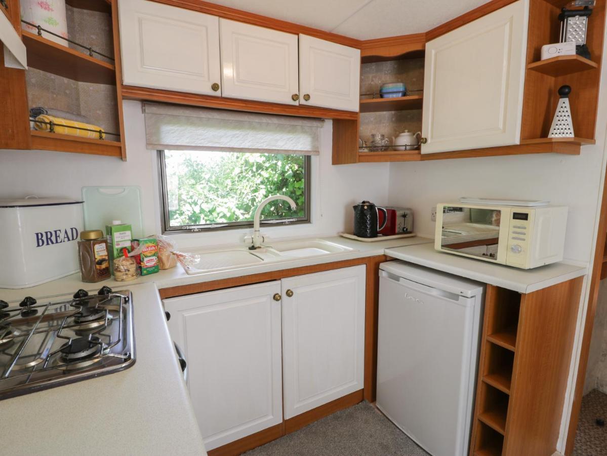 Fron Dderw Caravan Holyhead Εξωτερικό φωτογραφία
